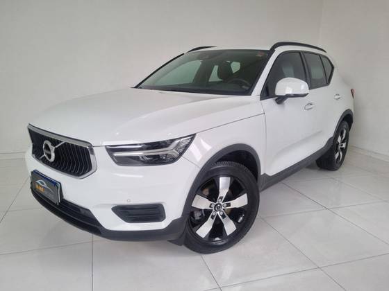VOLVO XC40 2.0 T4 GASOLINA MOMENTUM GEARTRONIC VOLVO XC40 2.0 T4 GASOLINA MOMENTUM GEARTRONIC